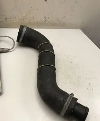 Ford Kuga I Air intake hose/pipe 7689484400