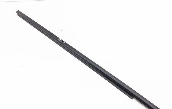 Suzuki Vitara (LY) Front door glass trim molding 
