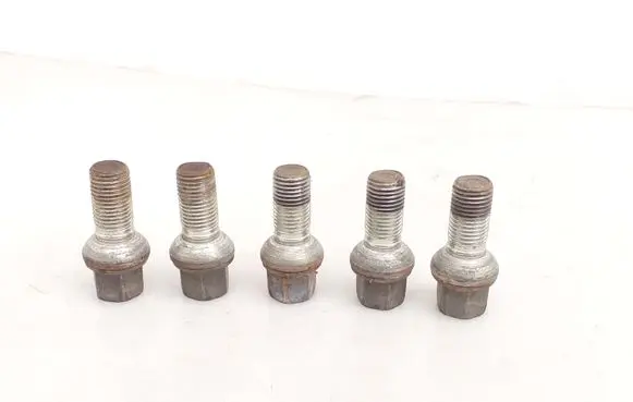 Audi A6 Allroad C7 Nuts/bolts 