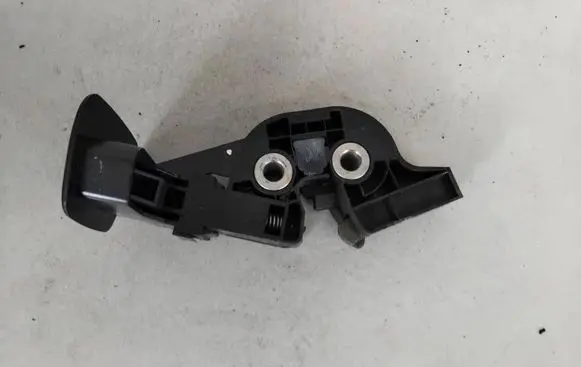 Ford Mondeo Mk III Seat back rest lock catch 