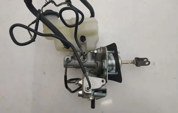 Lexus IS III XE30 Master brake cylinder 4720730070