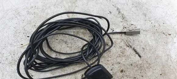 Toyota Avensis T250 Aerial GPS antenna E11022465 0866300811 03860449