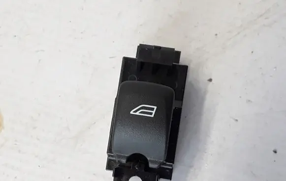 Volvo XC60 Electric window control switch 31433408