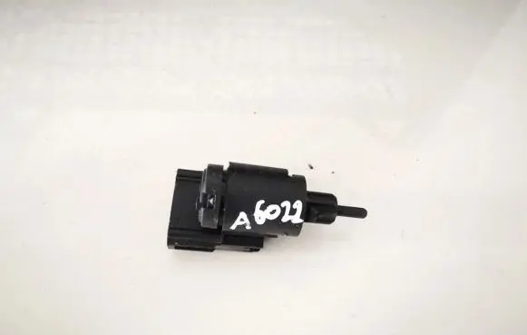 Audi A4 S4 B6 8E 8H Brake pedal sensor switch 4400h09