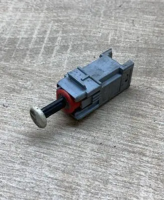 Opel Astra G Brake pedal sensor switch 09185907