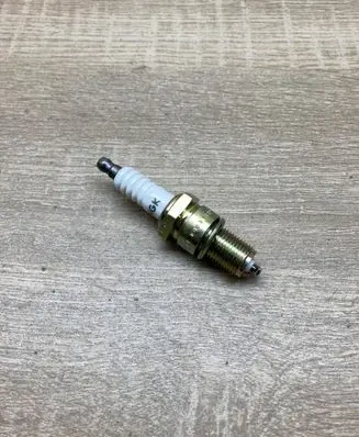 Citroen C5 Spark plug BP5ES7