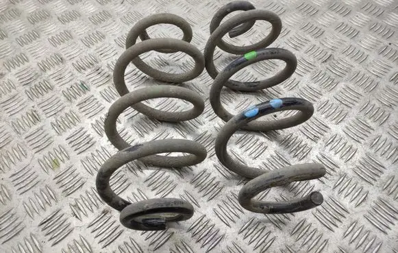 Nissan X-Trail T32 Rear coil spring