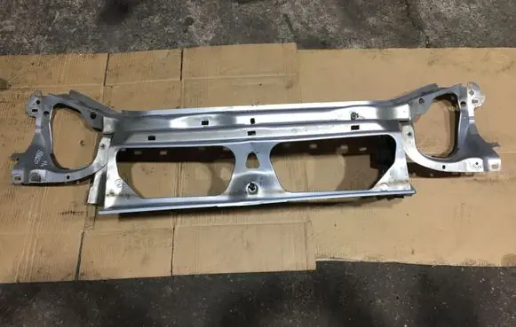 Renault Kangoo I Top upper radiator support slam panel 8159843E