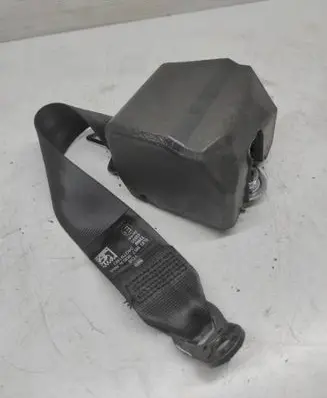 Rear seatbelt
