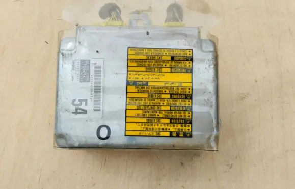 Lexus RX 330 - 350 - 400H Airbag control unit/module 8917048080