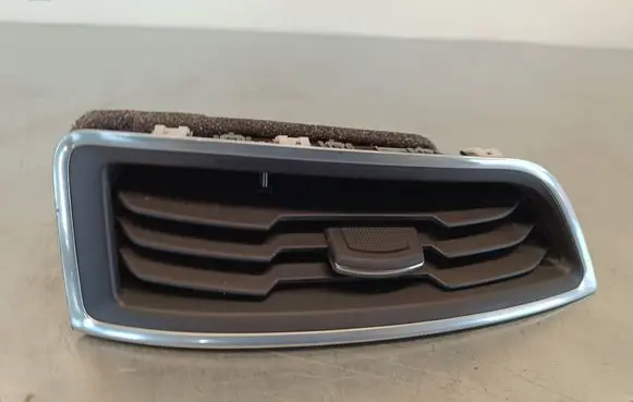 Ford S-MAX Dash center air vent grill EM2B19C68