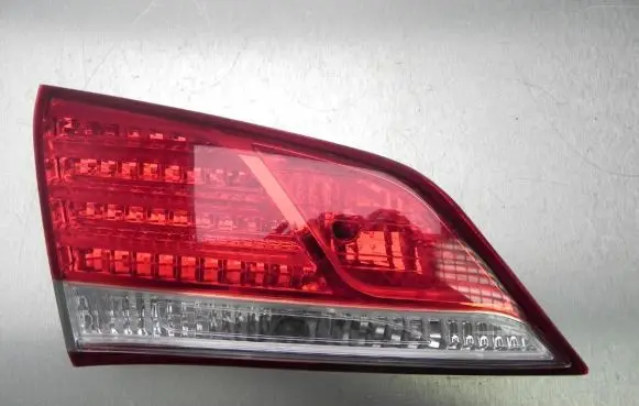 Hyundai i40 Rear/tail lights 924033Z300 A725