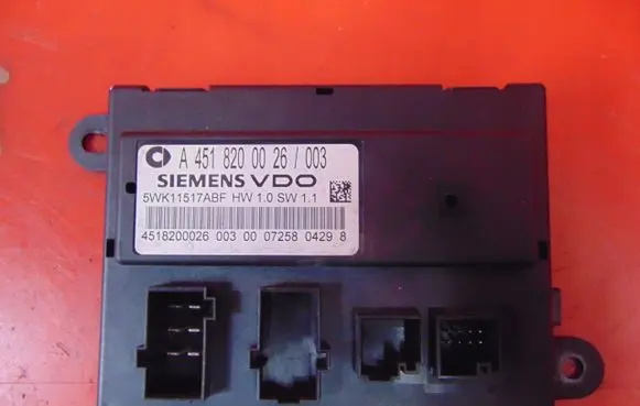 Smart ForTwo II Other control units/modules A4518200026