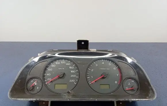 Subaru Forester SF Speedometer (instrument cluster) 85015FC560