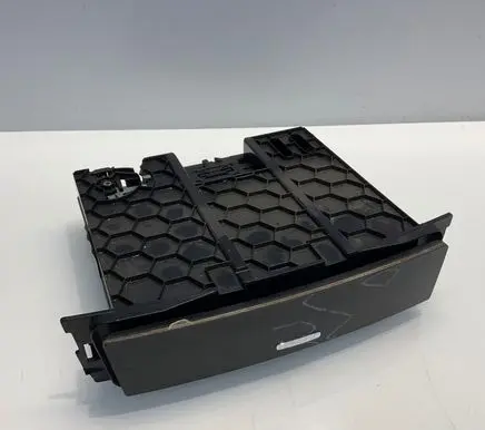 Mercedes-Benz ML W164 Glove box A1646801152 102471S04 1646801152