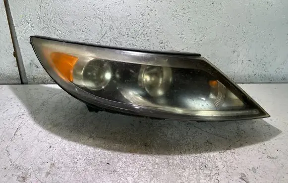 KIA Sportage Headlight/headlamp 521023WXXX