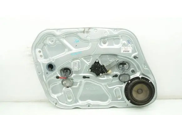 Hyundai i30 Front door window regulator with motor 824702L160