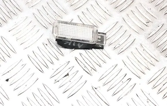 Volkswagen PASSAT B5.5 Rear door interior light 3B0947415B