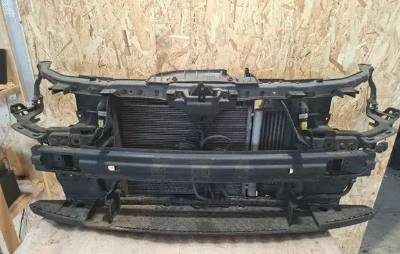 Hyundai i30 Radiator support slam panel 