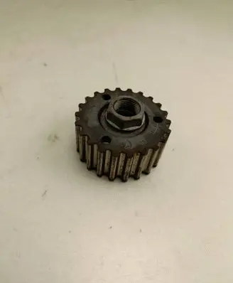 Volkswagen Golf VII Fuel pump gear (pulley) 04L130101