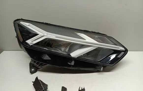 Dacia Sandero III Headlight/headlamp 260107978R