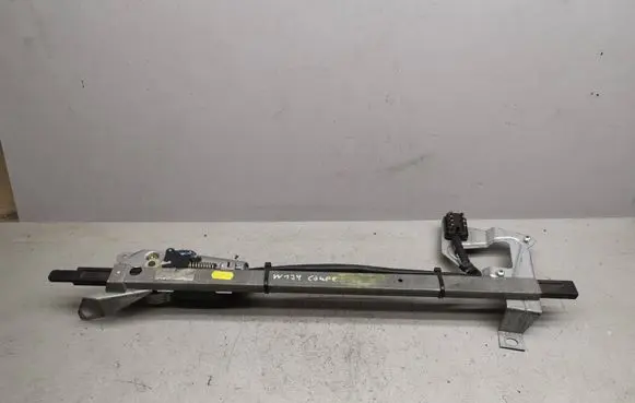 Mercedes-Benz E W124 Seat belt height adjuster 1248206315 0095455328