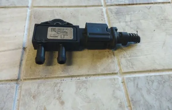 Exhaust gas pressure sensor