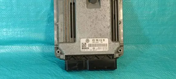 Volkswagen Touran I Engine control unit/module 03G906016BQ 0281011906 1039S06275