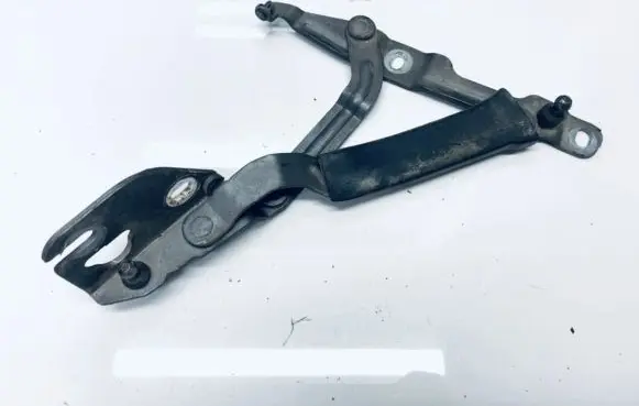 Audi A4 S4 B5 8D Tailgate/trunk/boot hinge 8d5827301a