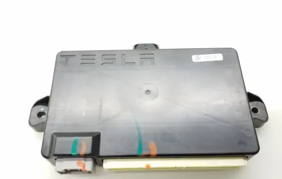 Tesla Model X Door control unit/module 104549010D