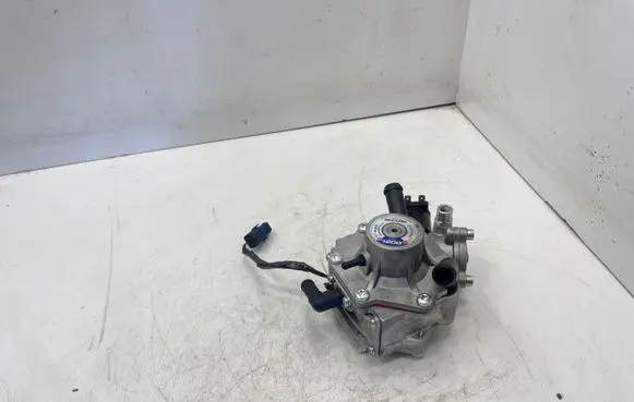 Toyota Prius (NHW20) LP gas reducer 67R010951