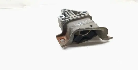 Engine mount bracket