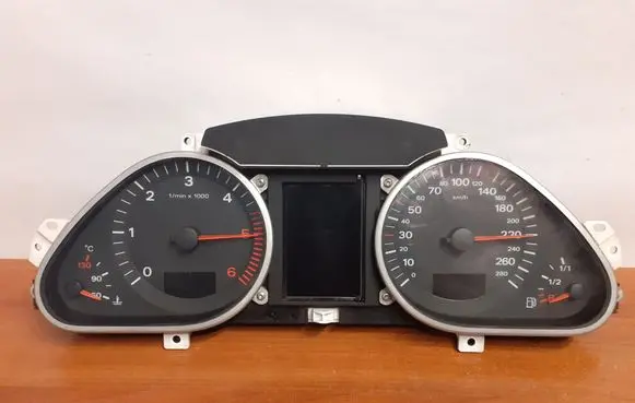 Audi A6 S6 C6 4F Speedometer (instrument cluster) 5550007301 10604