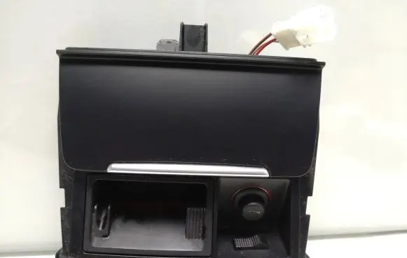 Audi A4 S4 B8 8K Car ashtray 8K0857951