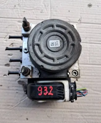 Peugeot 208 I ABS Pump 9810293280