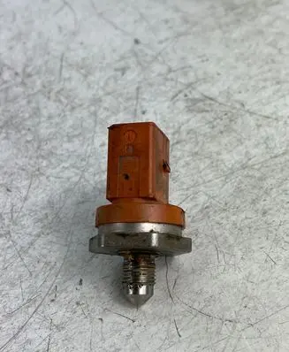 Fuel pressure sensor