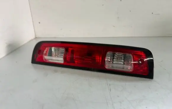 Dodge RAM 1500 DS Third/center stoplight 55372082AF 55372082