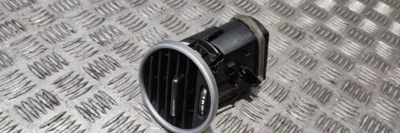 Mercedes-Benz ML W164 Dashboard side air vent grill/cover trim A1648301954