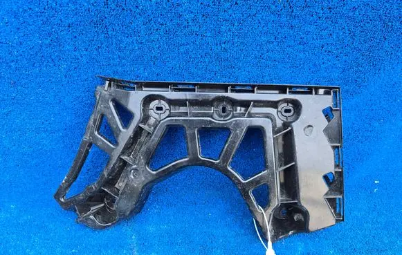 Skoda Enyaq iV Rear bumper mounting bracket 5LG807393B
