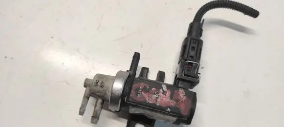 Volkswagen Golf IV Turbo solenoid valve 037906240