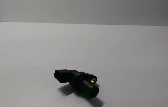 Mazda 3 I Camshaft position sensor J5T30571