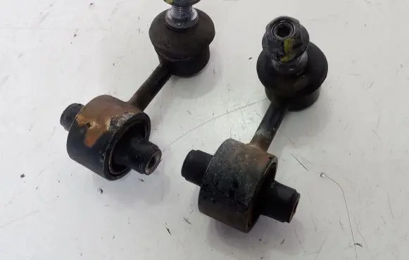 Hyundai i30 Rear anti-roll bar/stabilizer link 