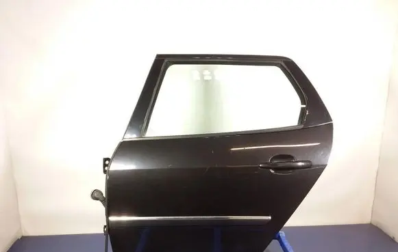 Peugeot 407 Rear door 