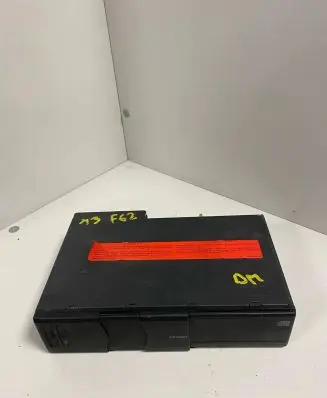 BMW X3 E83 CD/DVD changer 6946990 AL0028504710