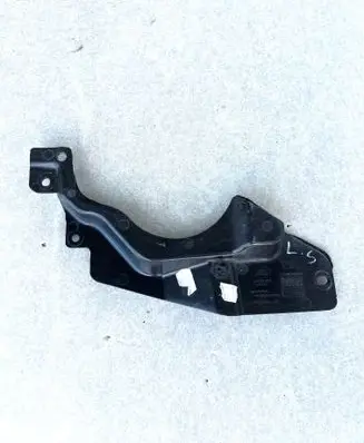 Other engine bay part