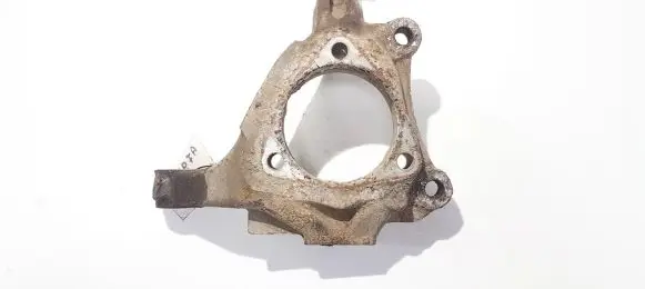 Front wheel hub