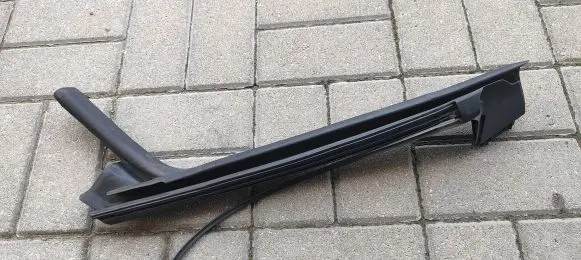 Opel Cascada Rubber seal front coupe door 13370008