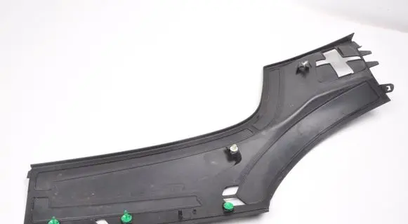 Porsche Cayenne (9Y0 9Y3) Fender end trim 9Y0806441C