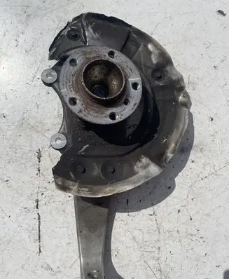 BMW 6 F06 Gran coupe Front wheel hub