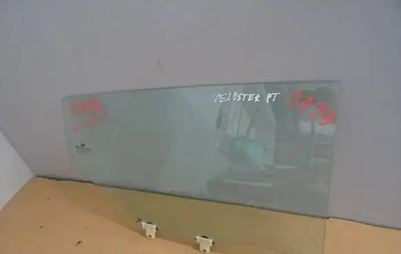 Hyundai Veloster Rear windscreen/windshield window 